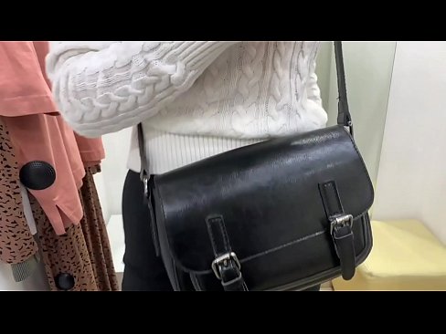 ❤️ Masturbasi publik dari jalang muda FeralBerry dengan dildo di kamar pas ❤ Super sex di id.porngipfy.ru ❤